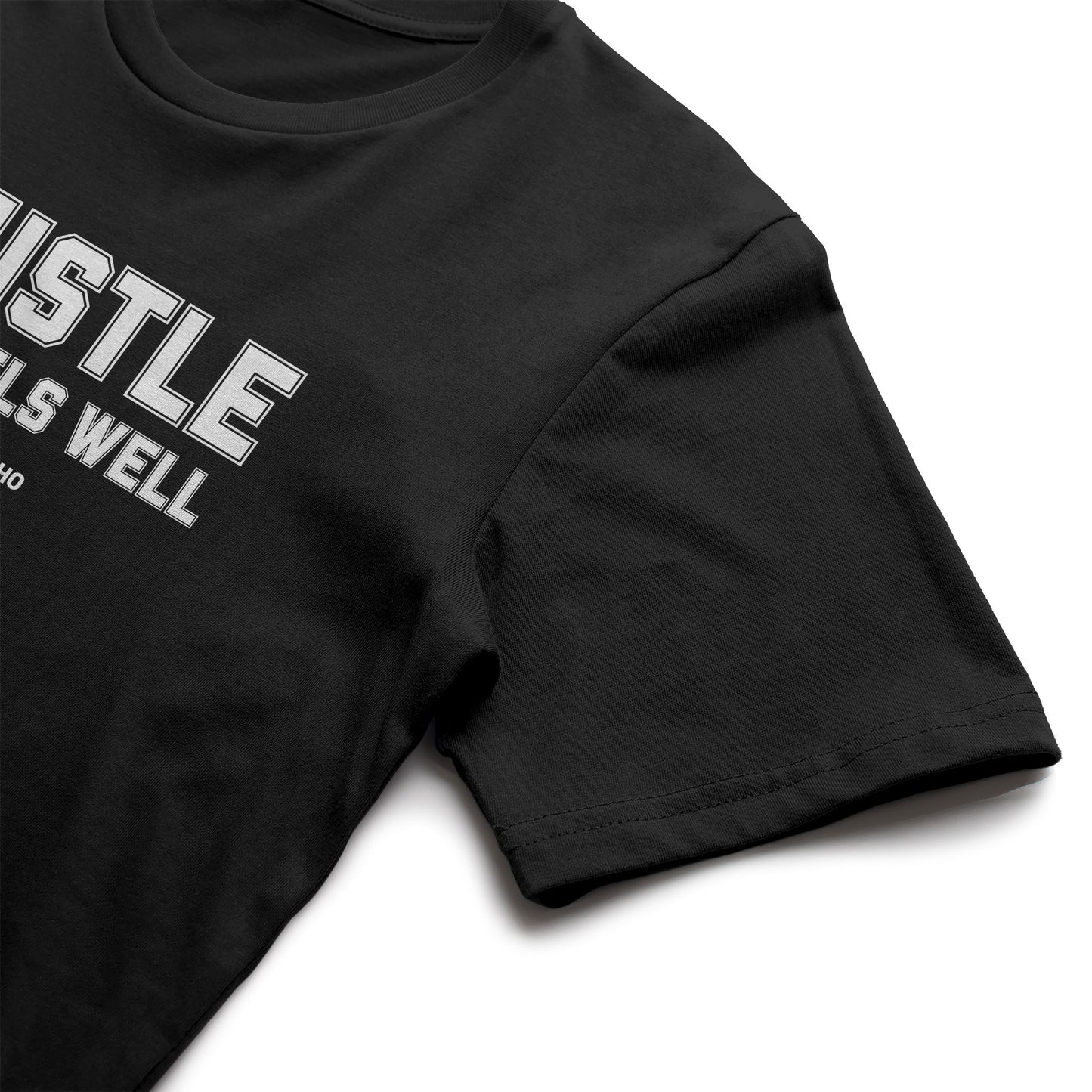 HUSTLE TRAVELS Soft Tee - Black